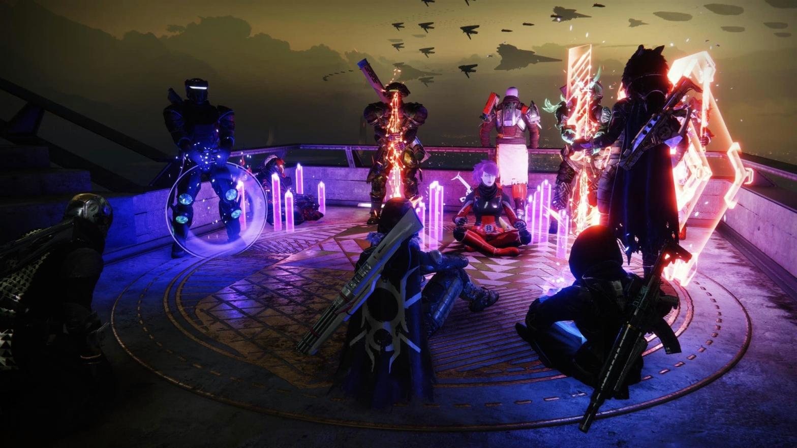Commander Zavala is forever watching over us, Guardians. (Screenshot: Bungie / Kotaku)