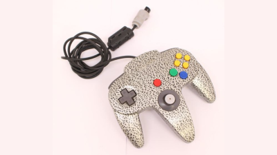 UK Plumber Finds Ultra Rare N64 Controller Worth Almost $AU2,000