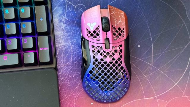 SteelSeries Aerox 5 WL Gaming Mouse Isn’t Perfect But Neither Are You
